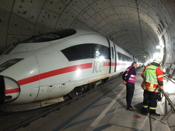 Tunnel20151128 HSCF3902 e1470331199928